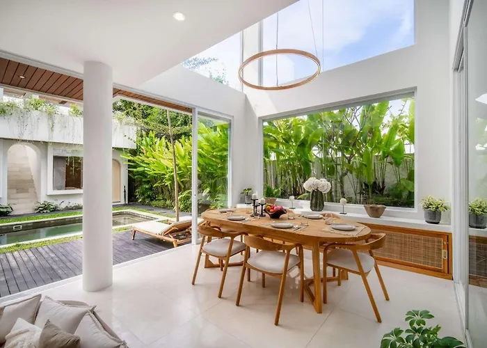Kalma Stylish 3br In Heart The Of Jimbaran