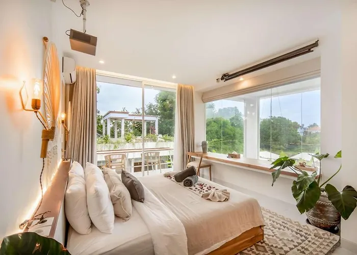 Kalma Stylish 3br In Heart The Of Villa